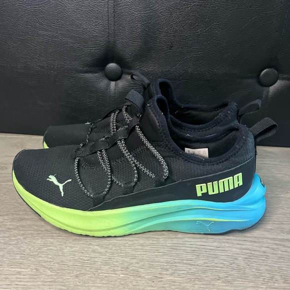 Puma Kids/Youth Black Sneakers with Green and Blue Accents in size US 6 - Picture 2 of 7